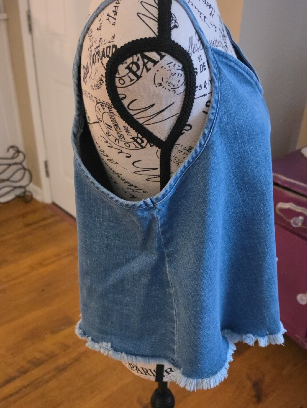 Mossimo Supply Co. Denim-Blue V-Neck Frayed Hem Camisole - Picture 4 of 5